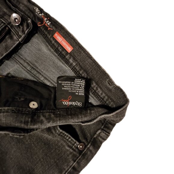 Style and Company Ladies Jeans in Black - Picture 5 of 7